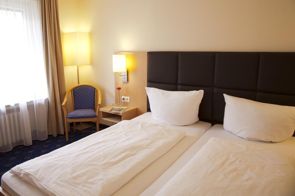 Hotel Oelen&Holgers Brasserie und Lounge Bad Bentheim Zimmer foto